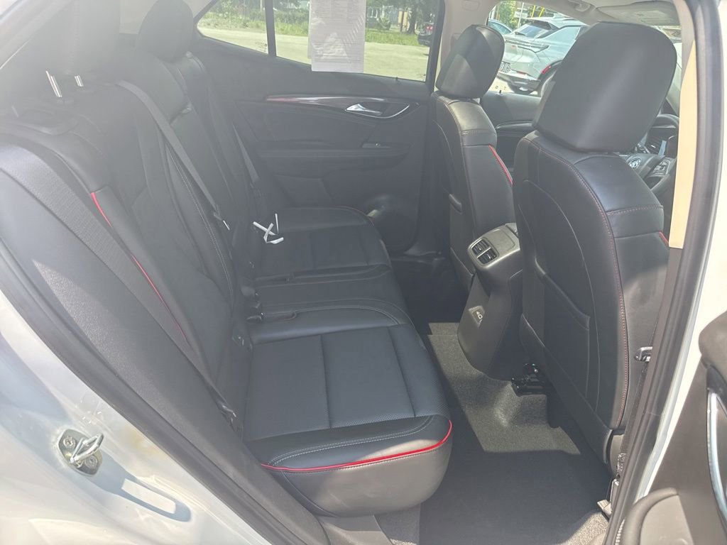 2022 Buick Envision Essence photo 13