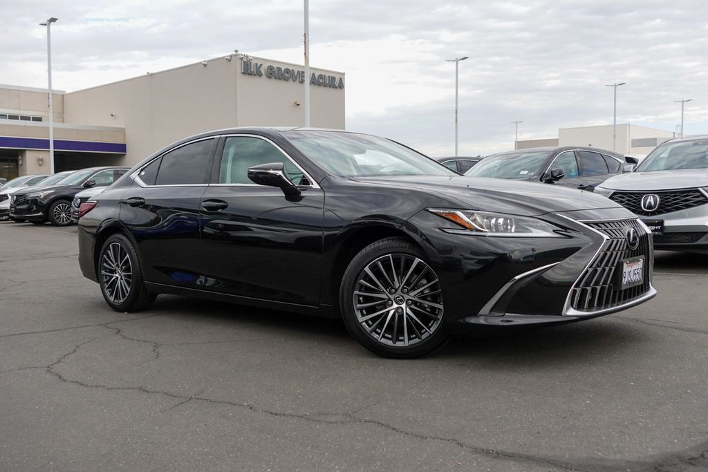 2024 Lexus ES 350 Premium photo 5