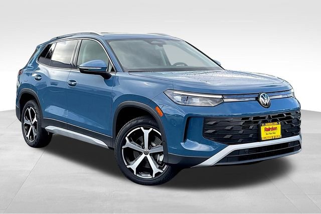 2025 Volkswagen Tiguan SE's photo