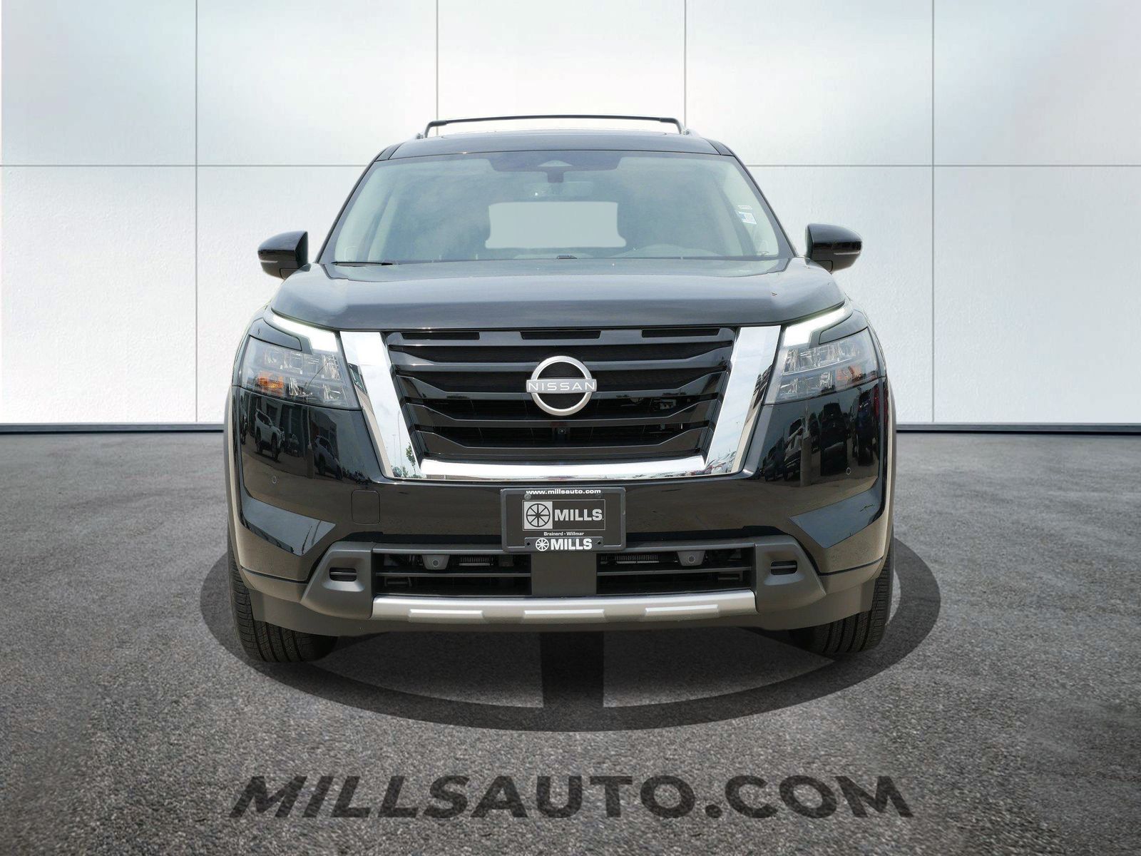 2025 Nissan Pathfinder SL photo 8