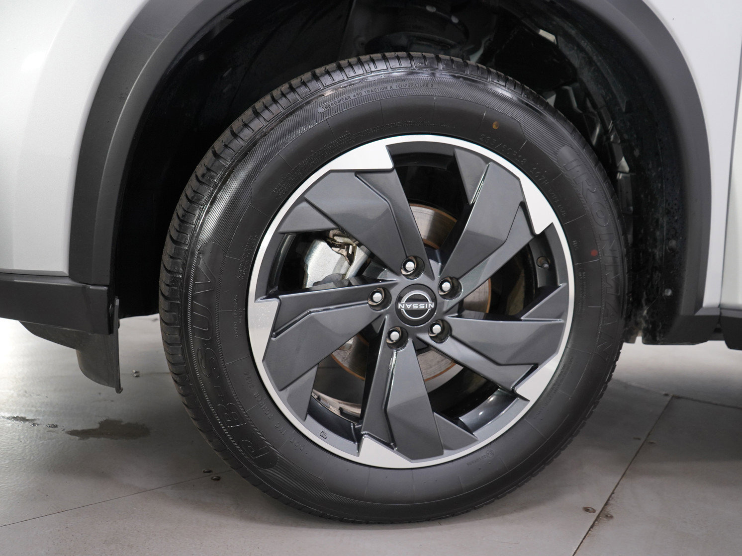 2024 Nissan Rogue SV photo 26