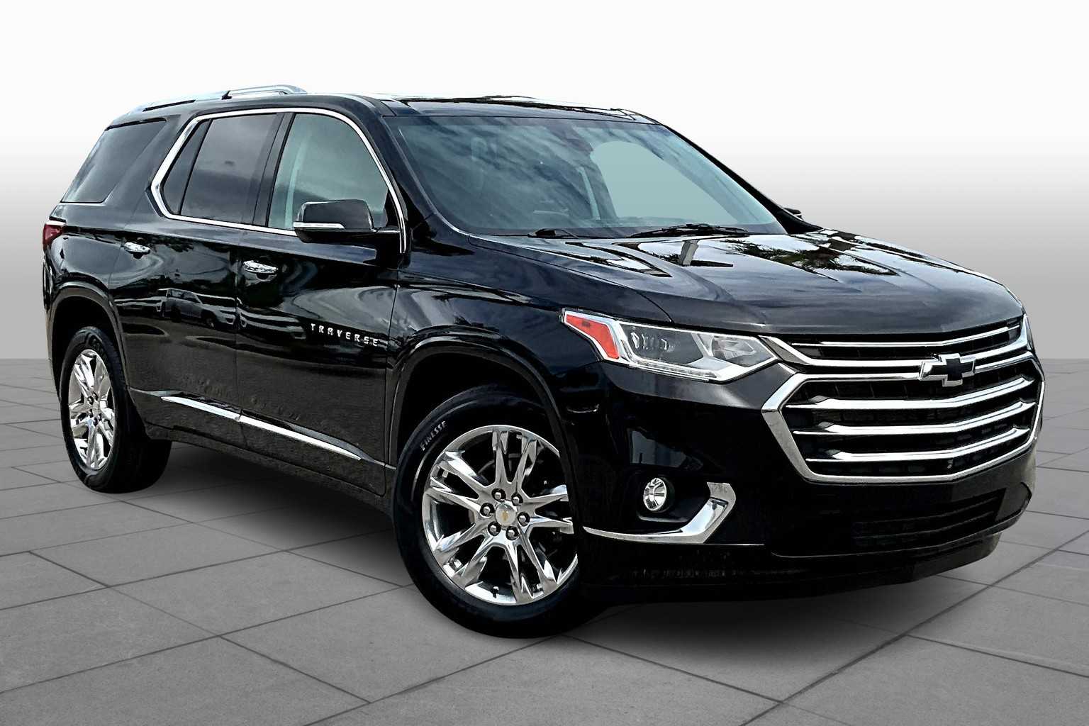 2020 Chevrolet Traverse High Country photo 2