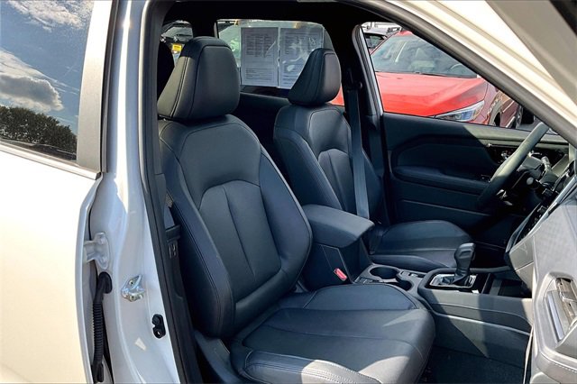 2025 Subaru Forester Limited Base photo 6