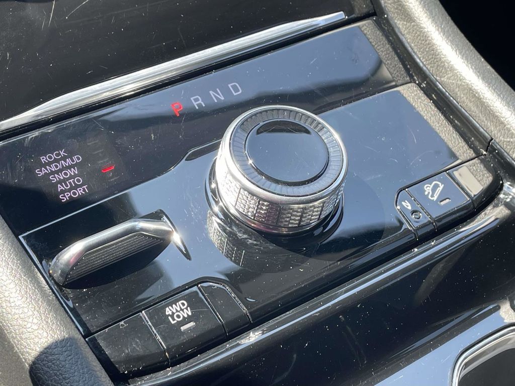 2023 Jeep Cherokee Base photo 34