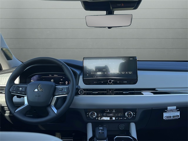 2025 Mitsubishi Outlander SEL photo 11