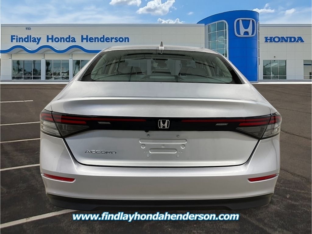 2025 Honda Accord LX photo 4