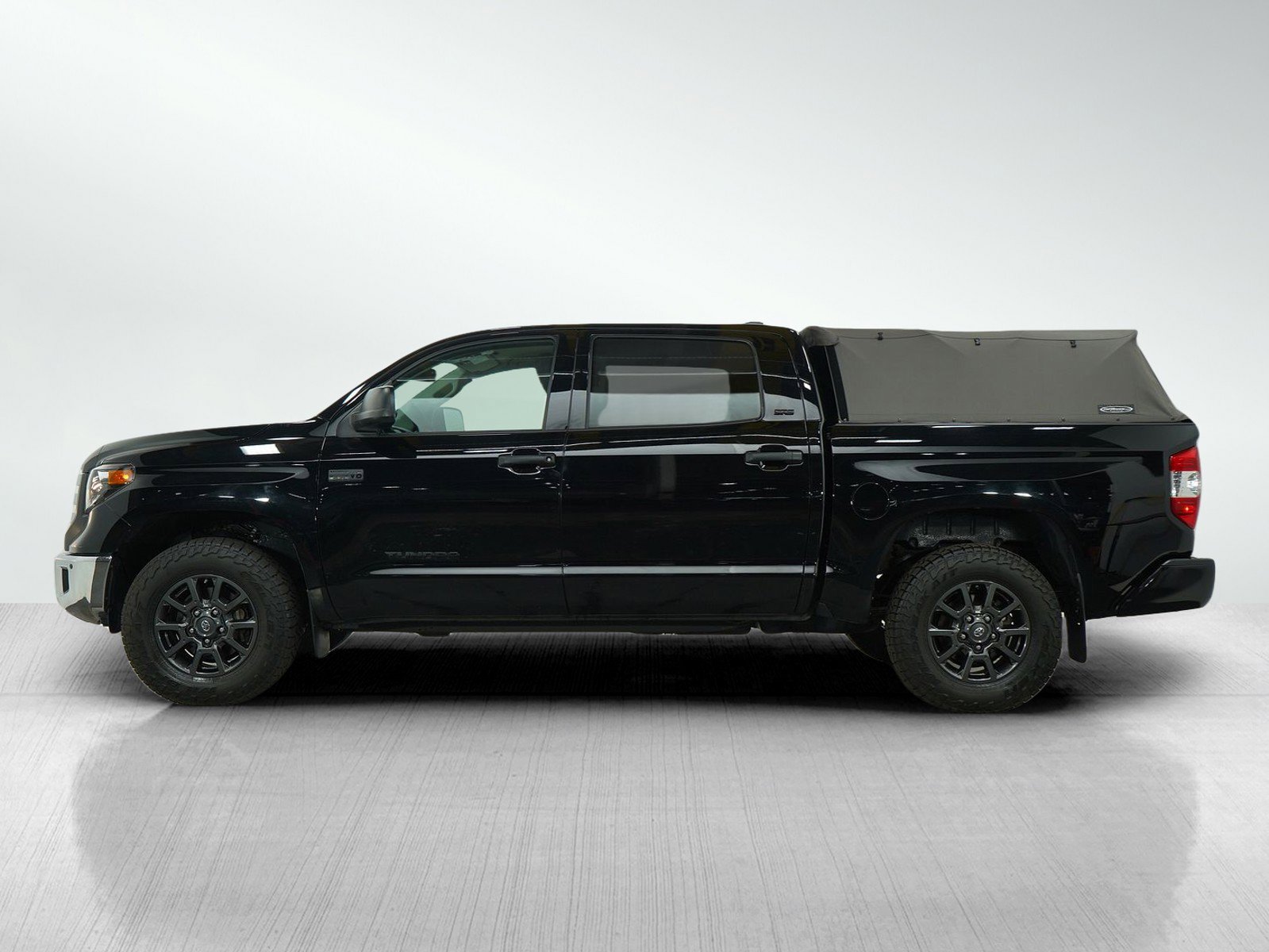 Used 2021 Toyota Tundra SR5 with VIN 5TFDY5F1XMX019210 for sale in Bloomington, Minnesota
