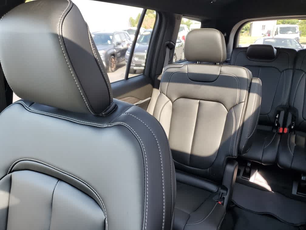 2025 Jeep Grand Cherokee Limited photo 14