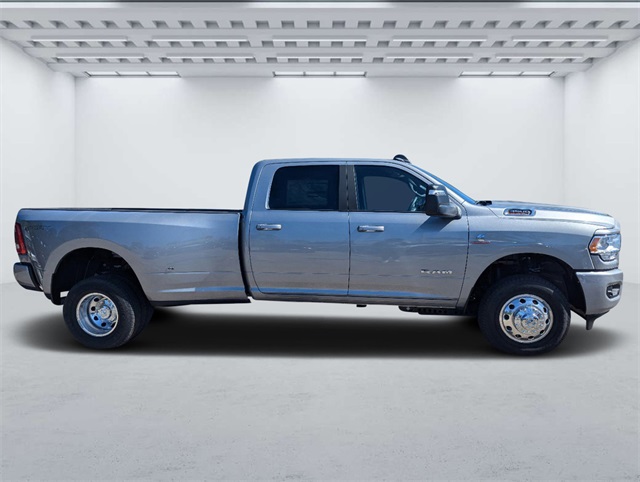 2024 Ram 3500 Big Horn photo 2