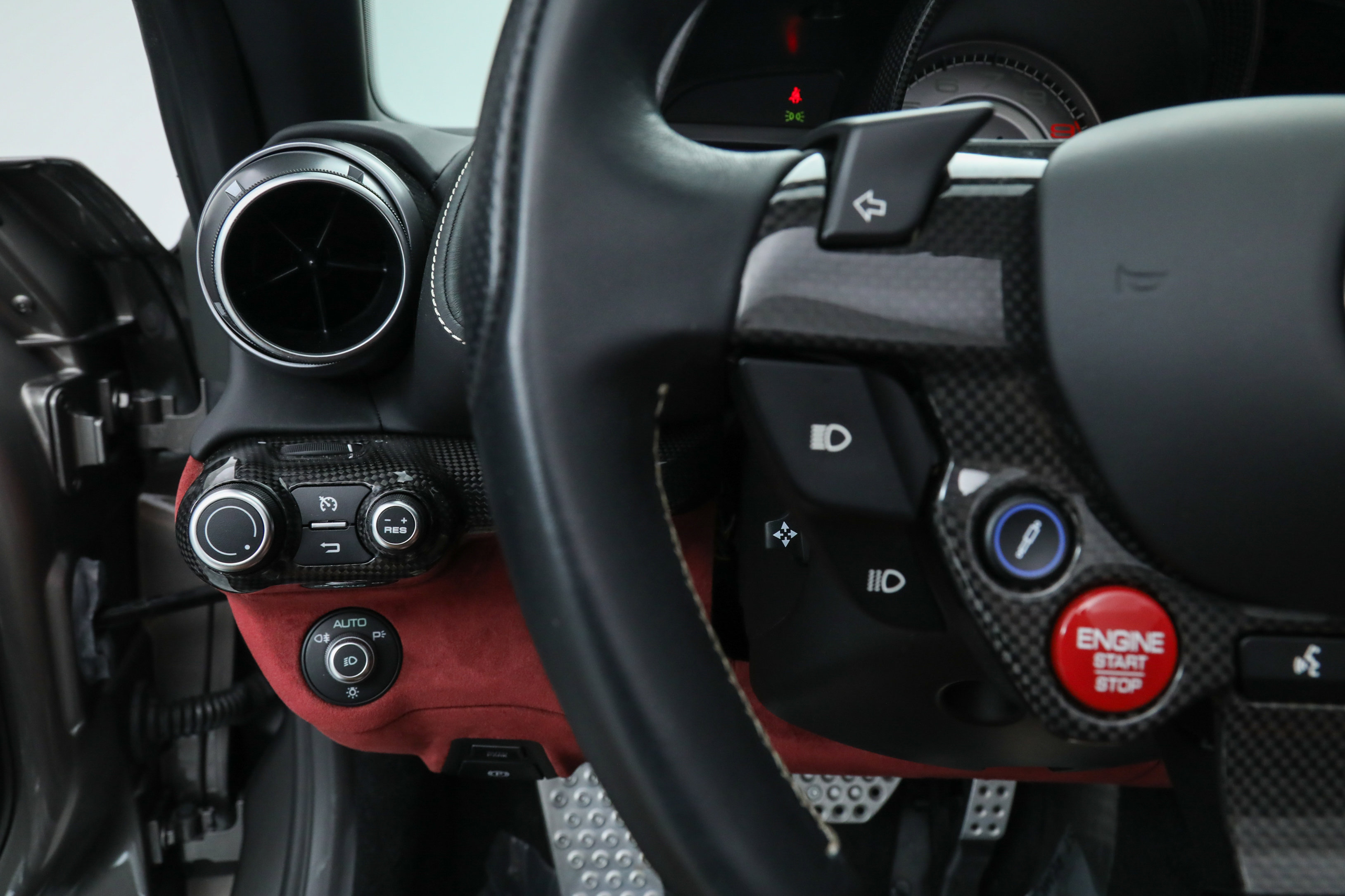 2022 Ferrari 812 GTS photo 30