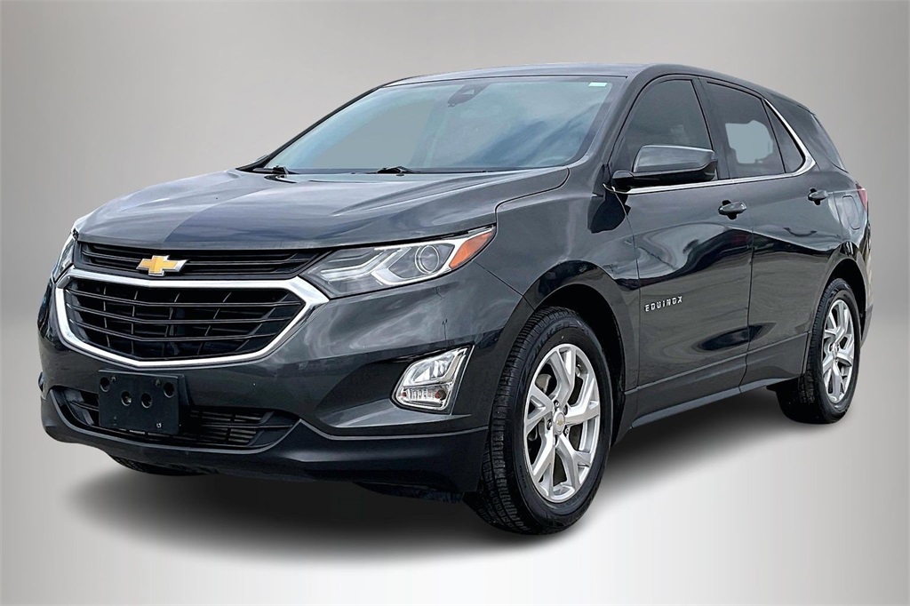 2020 Chevrolet Equinox LT photo 2