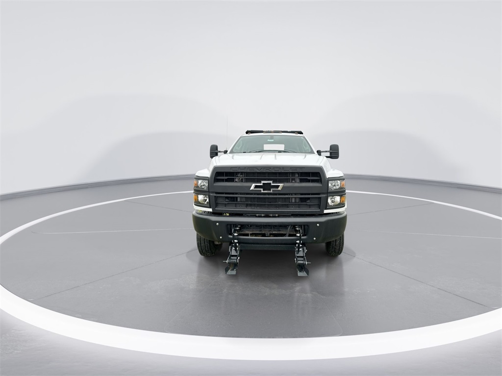 2022 Chevrolet Silverado 4500HD Work Truck photo 3