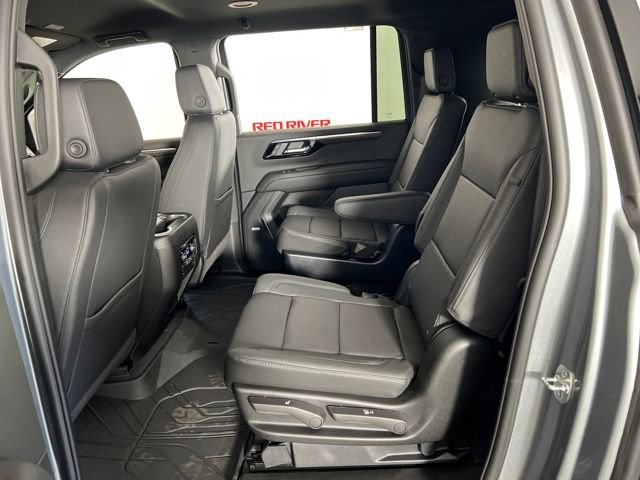 2026 Chevrolet Suburban LT photo 21