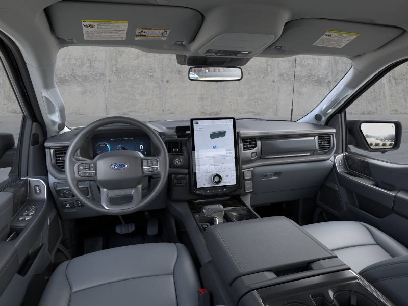 2025 Ford F-150 Lightning photo 9