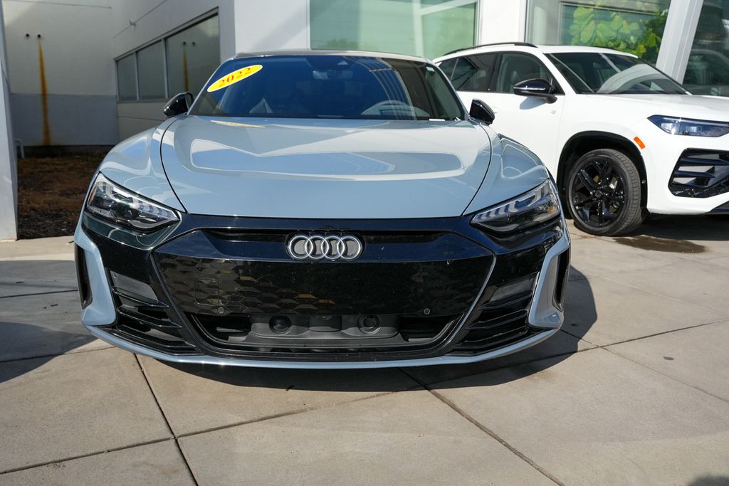 2022 Audi RS e-tron GT Base photo 4