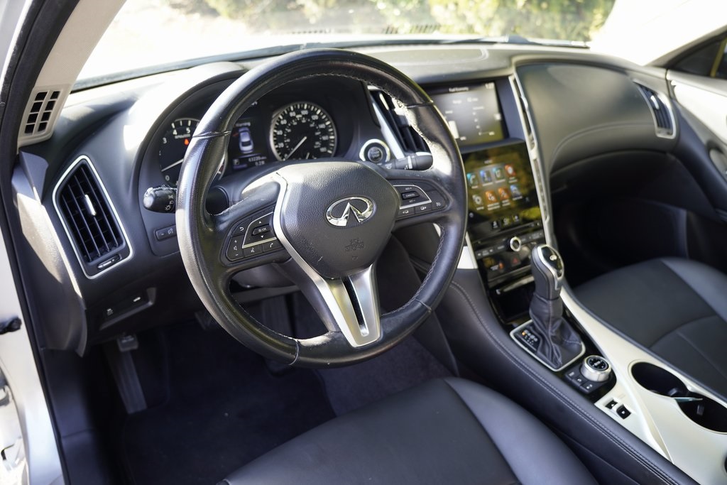 2020 Infiniti Q50 3.0t LUXE photo 2