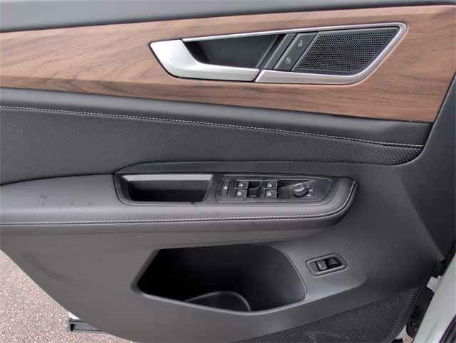 2026 Volkswagen Atlas SE Technology photo 13