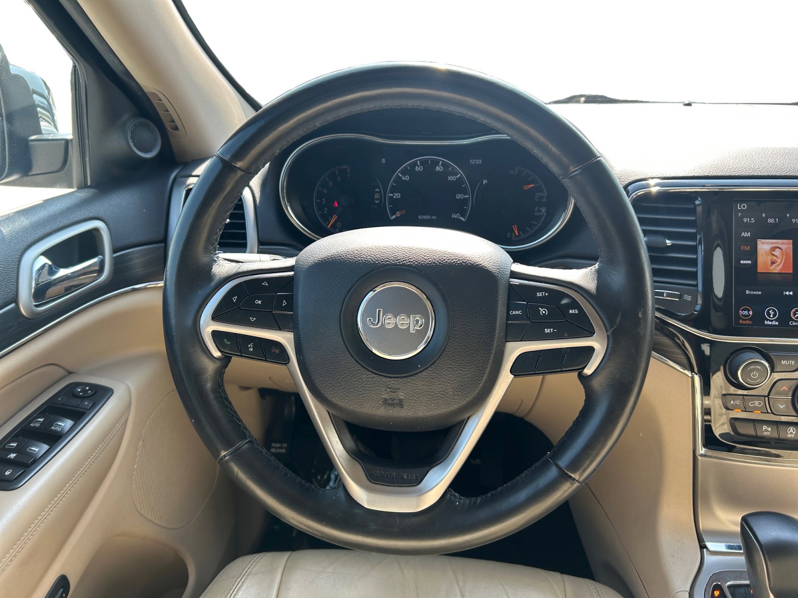 2019 Jeep Grand Cherokee Limited photo 3