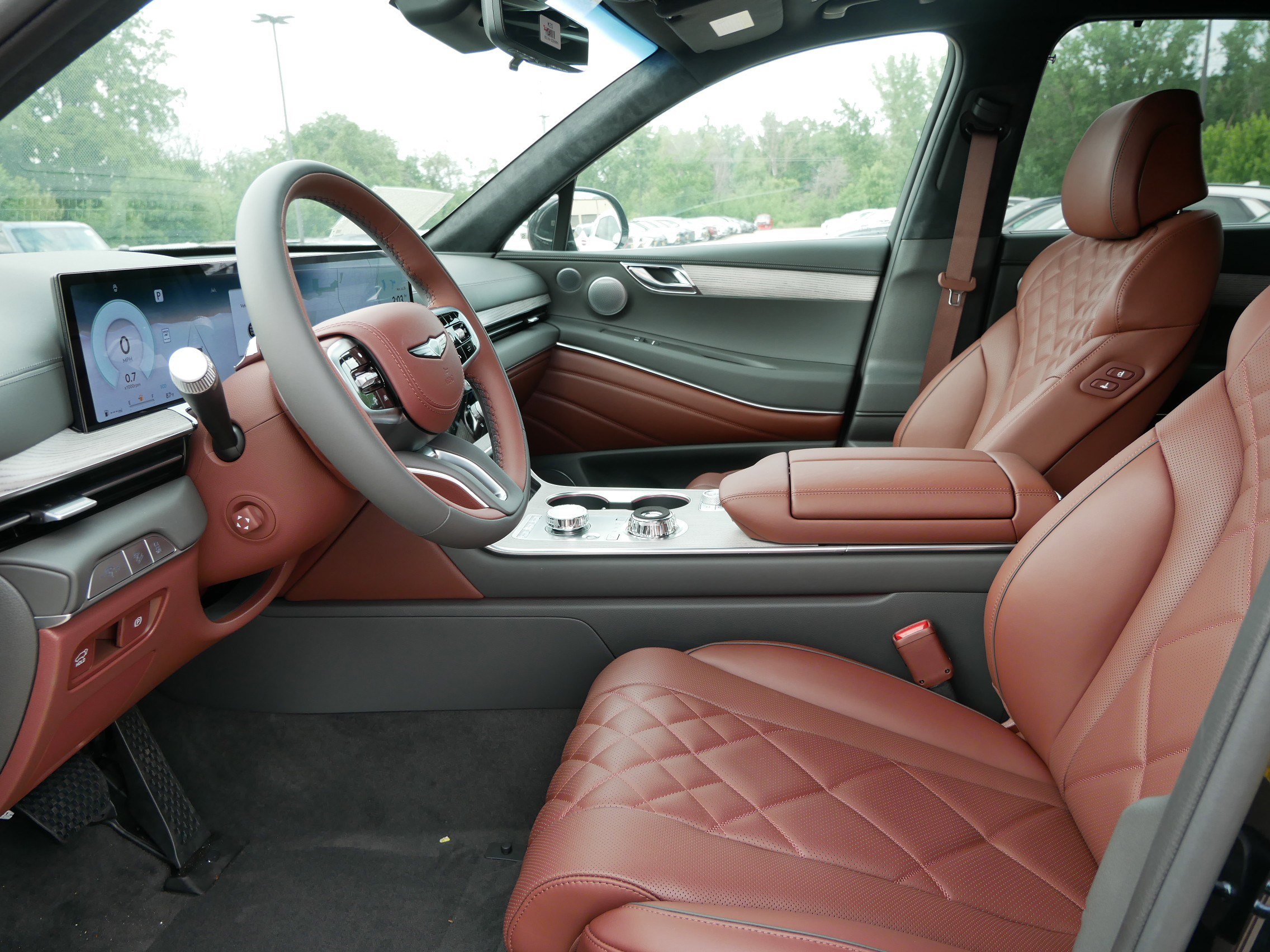 2025 Genesis GV80 Prestige AWD photo 3