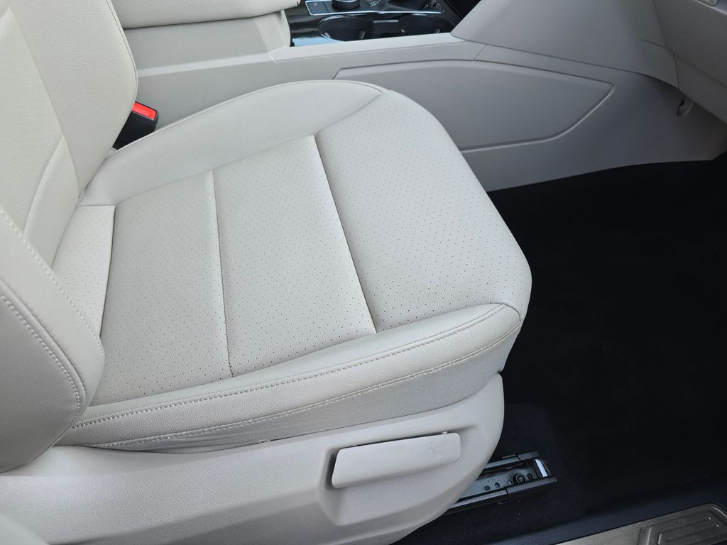 2022 Volkswagen Atlas SE Technology photo 27