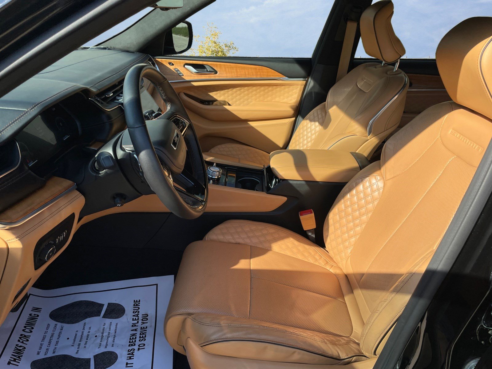 2021 Jeep Grand Cherokee L Summit Reserve photo 14