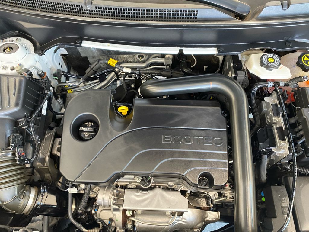 2024 Chevrolet Equinox LT photo 19