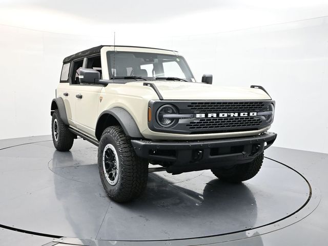 2025 Ford Bronco 4-Door Badlands