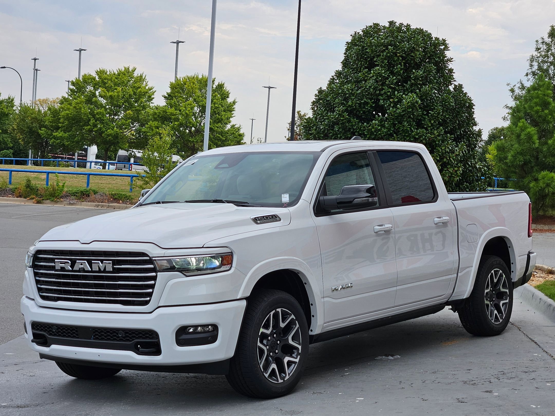 2026 Ram 1500 Laramie photo 3