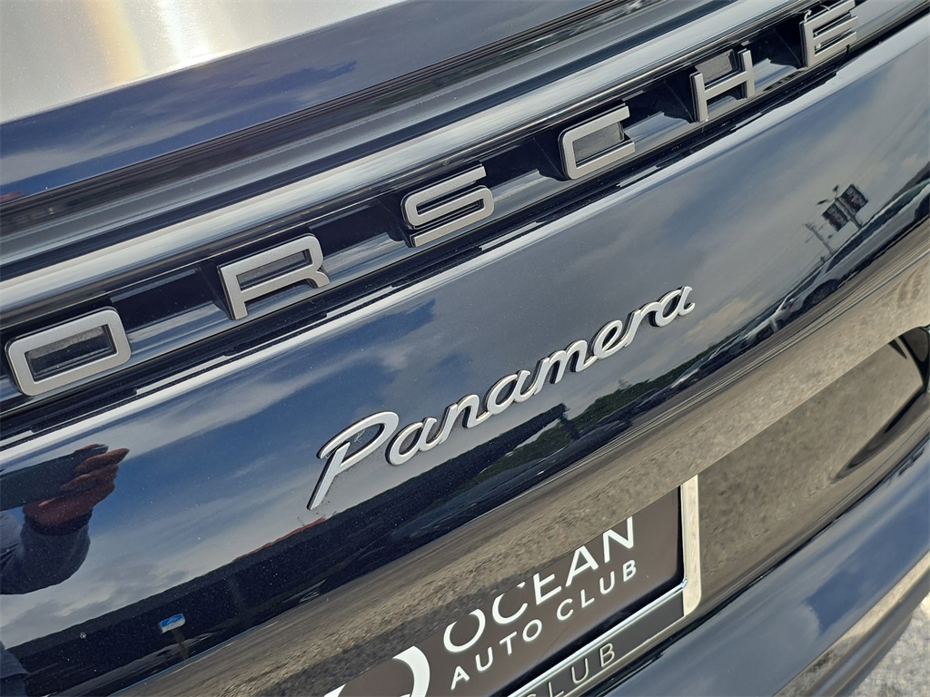2023 Porsche Panamera Platinum photo 6