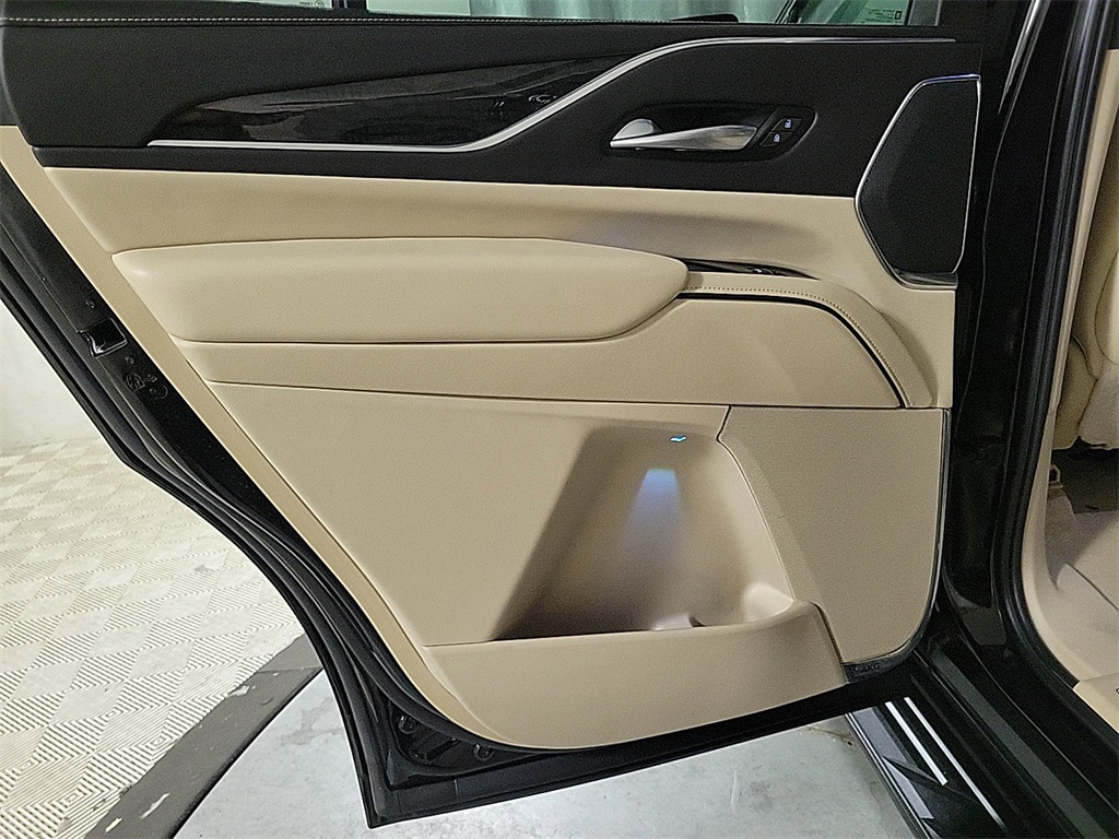 2024 CADILLAC ESCALADE - Image 23