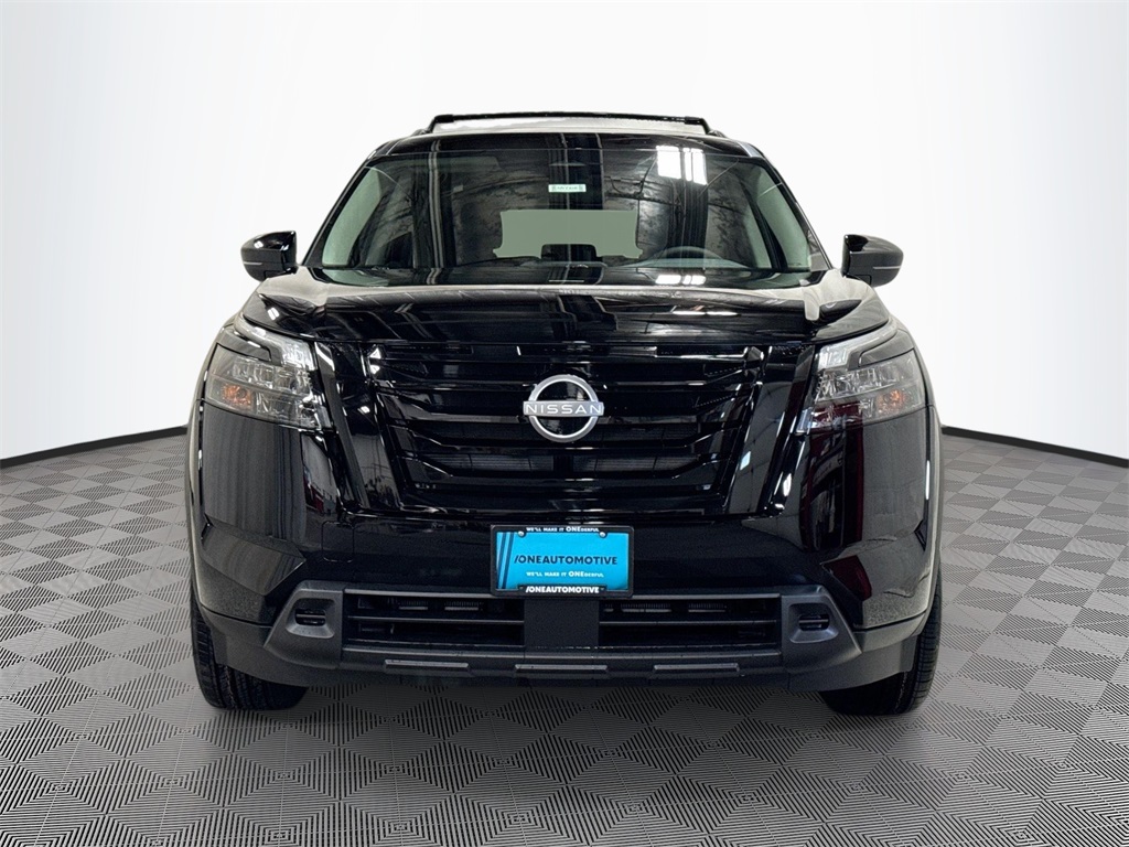 2025 Nissan Pathfinder SV photo 2