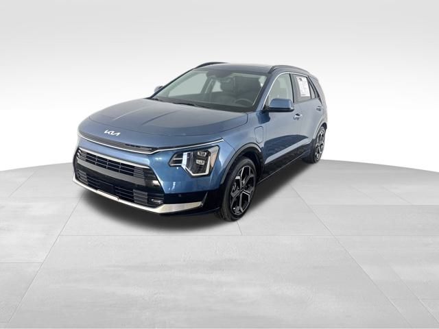 2024 Kia Niro Plug-In Hybrid SX photo 3