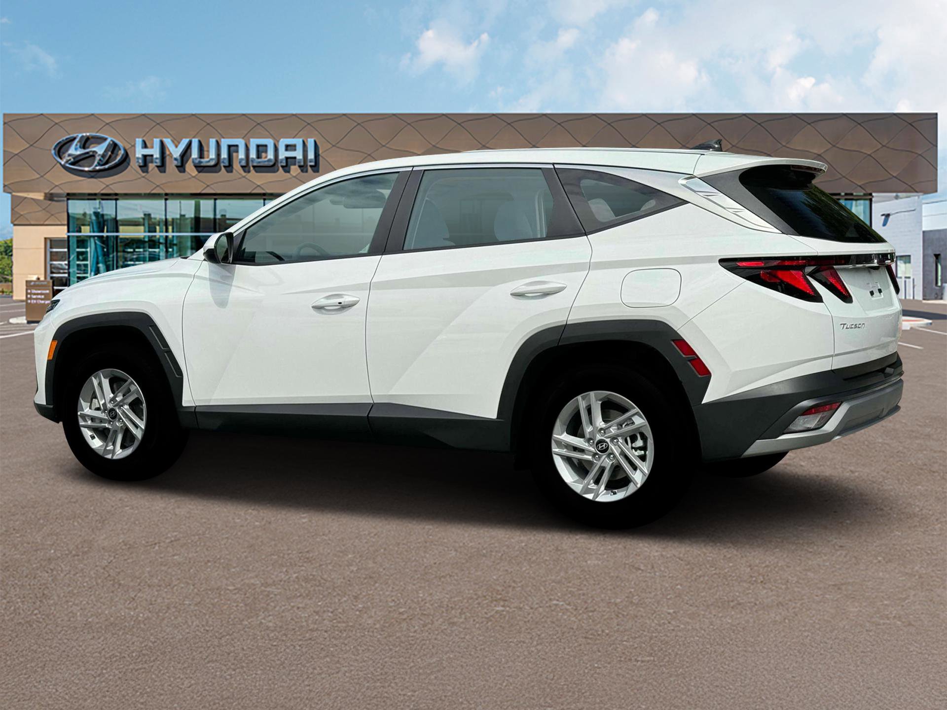 2025 Hyundai Tucson SE photo 3