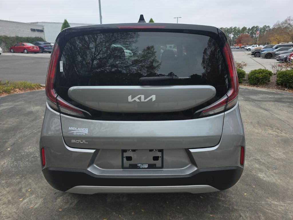 2023 Kia Soul LX photo 4