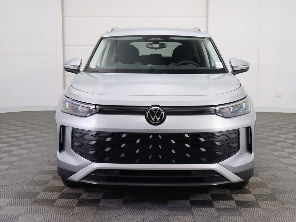 2025 Volkswagen Tiguan S photo 2