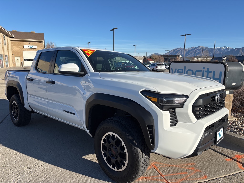2024 Toyota Tacoma TRD Off Road's photo