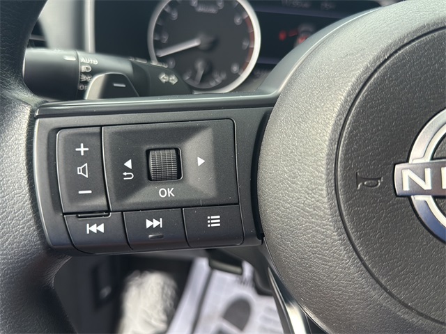 2024 Nissan Rogue S photo 22