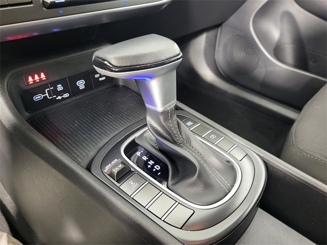 2024 Hyundai Kona SEL photo 8