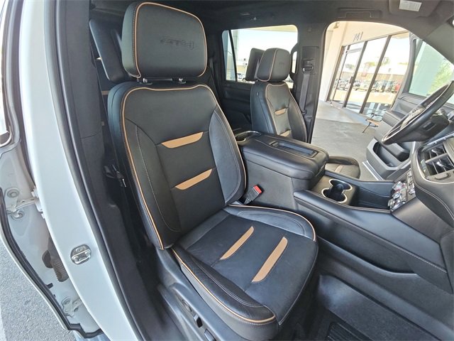 2022 Gmc Yukon XL AT4 photo 3