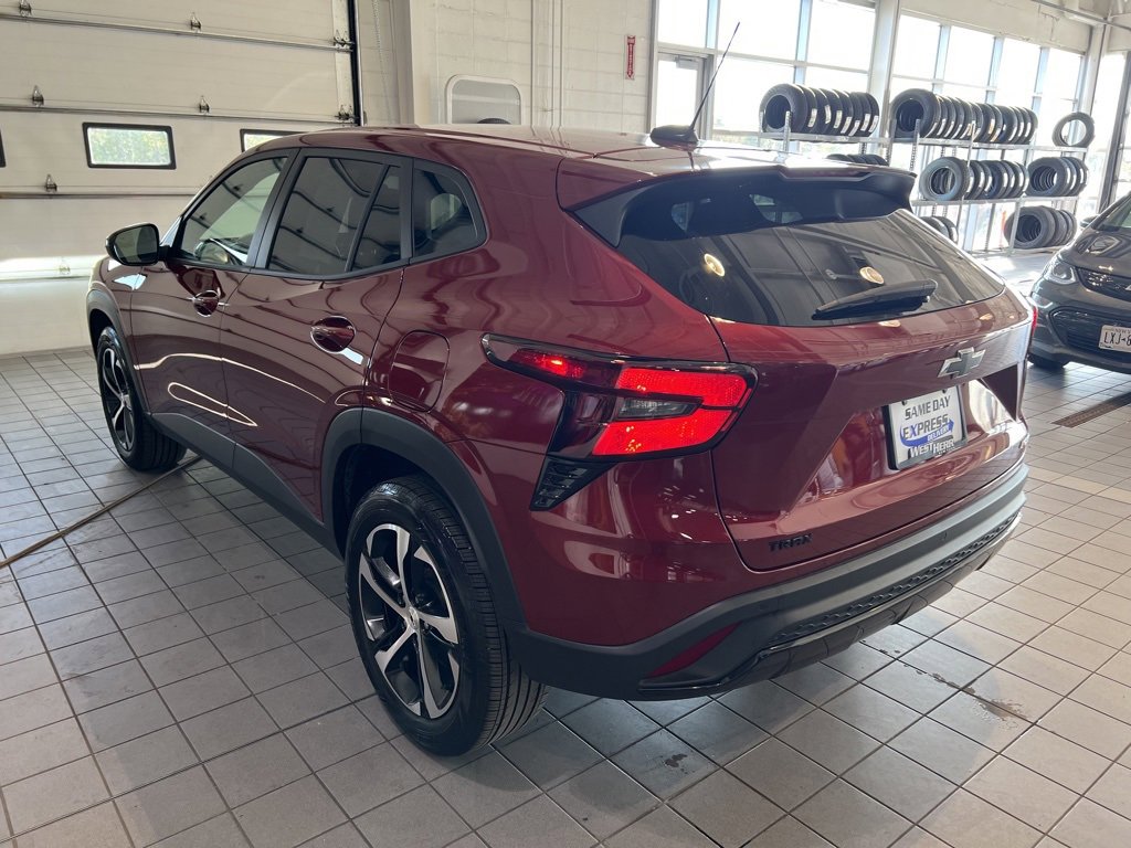 2025 Chevrolet Trax photo 4
