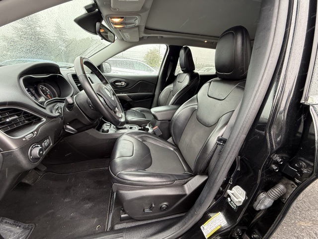 2021 Jeep Cherokee Latitude photo 12