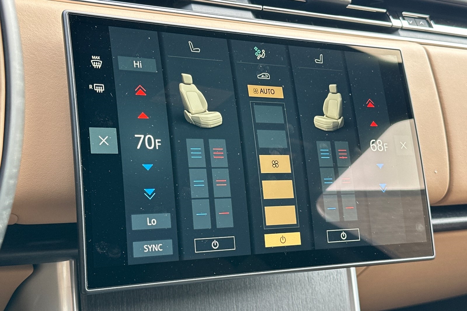 2025 Land Rover Range Rover SE photo 21
