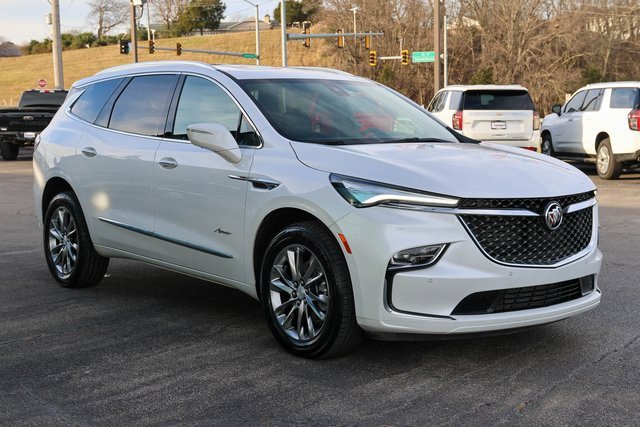 2022 Buick Enclave Avenir's photo