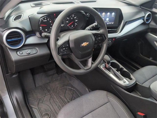 2024 Chevrolet Trax LS photo 2