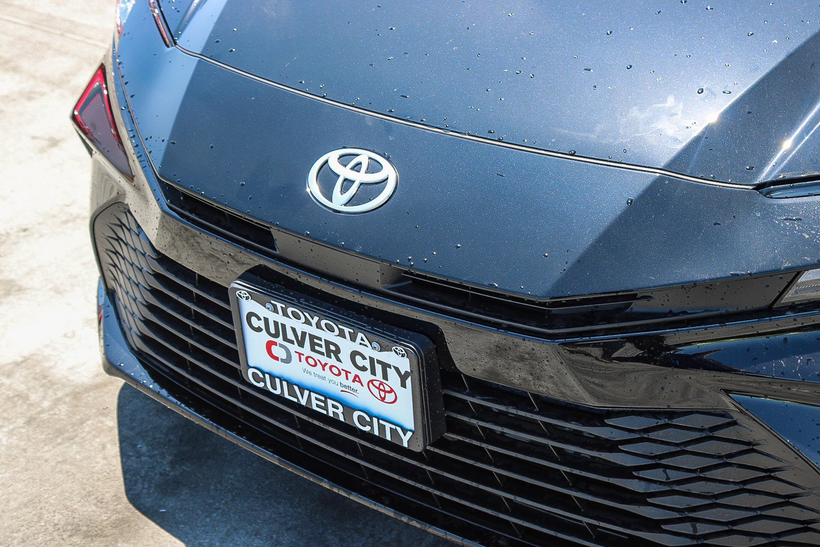 2025 Toyota Camry LE photo 5