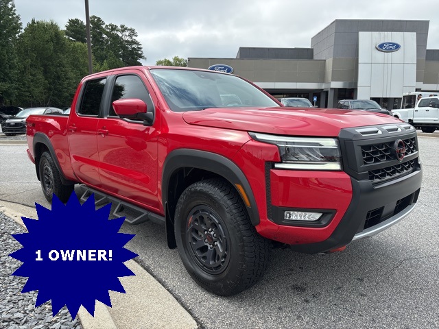 2025 Nissan Frontier PRO-4X photo 2