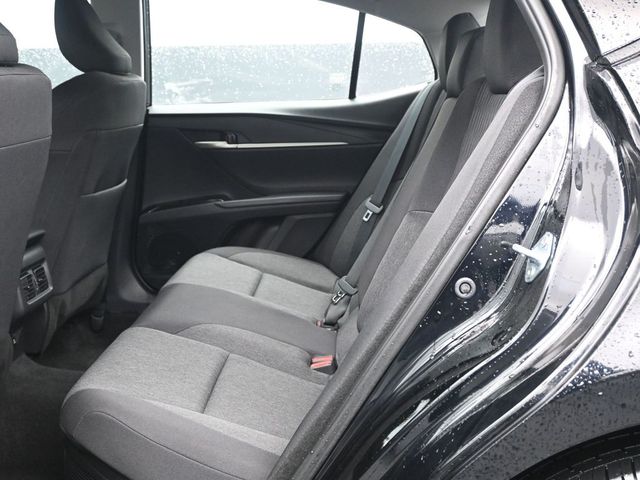 2025 Toyota Camry SE photo 3