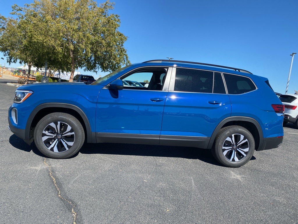 2026 Volkswagen Atlas SE photo 3