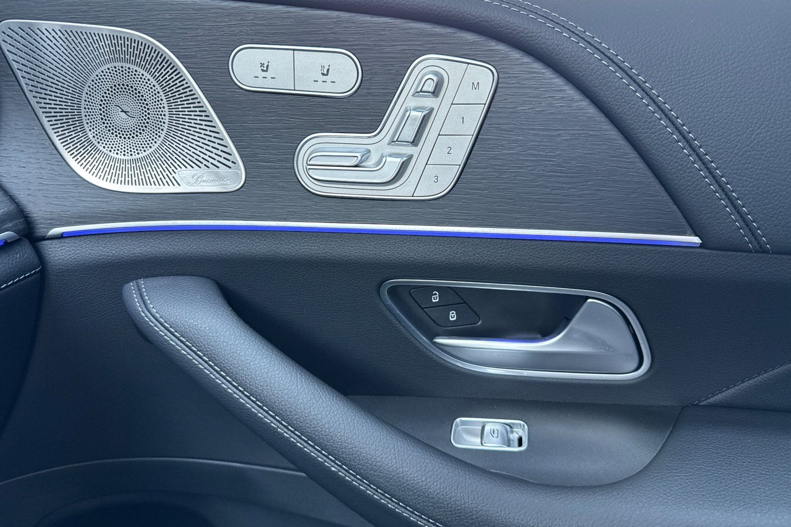 2025 Mercedes Benz GLS 580 4MATIC photo 31
