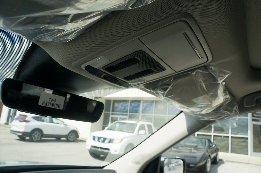 2025 Honda Pilot Touring photo 21